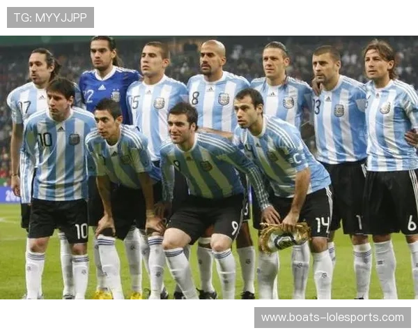 足球球星日聚焦绿茵风云见证传奇荣耀共谱足球梦想